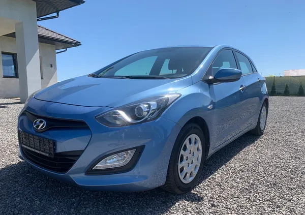 lubelskie Hyundai I30 cena 31900 przebieg: 140000, rok produkcji 2012 z Bychawa